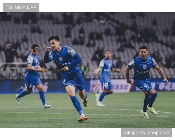 上海申花中场控制乏力，比赛节奏支撑不足，稳定性面临考验