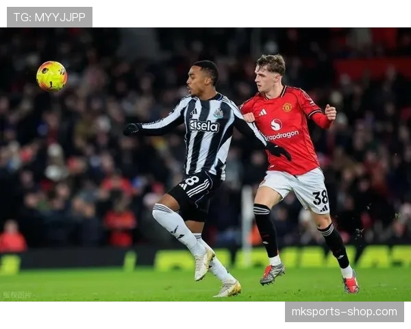 曼联重返欧冠难度加大，当前联赛排名形势制约赛季目标实现