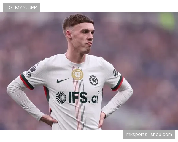 帕尔默回撤接应撕开防线，强强对话中如何成为蓝军进攻关键？