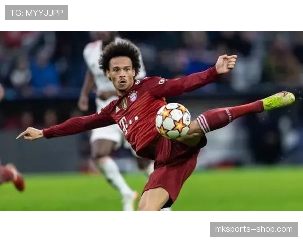 格列兹曼与萨内的前场自由人角色分化：球权集中度如何塑造无球跑动路径差异